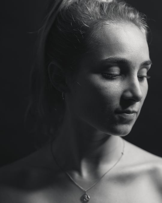 Séance - Portrait studio - avec Jeanne